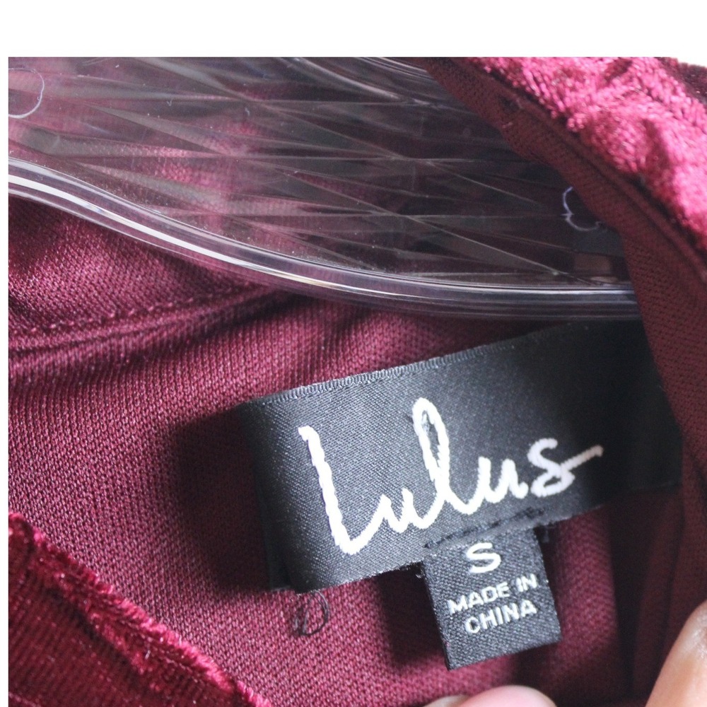 Lulus Burgundy Velvet Cold Shoulder Mock Neck Mini Dress Size S - Picture 4 of 7